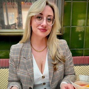 Meet your Posher, Erica